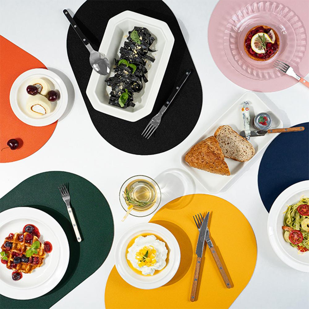 코지테이블 타볼라타 타원 가죽 북유럽 테이블 식탁매트