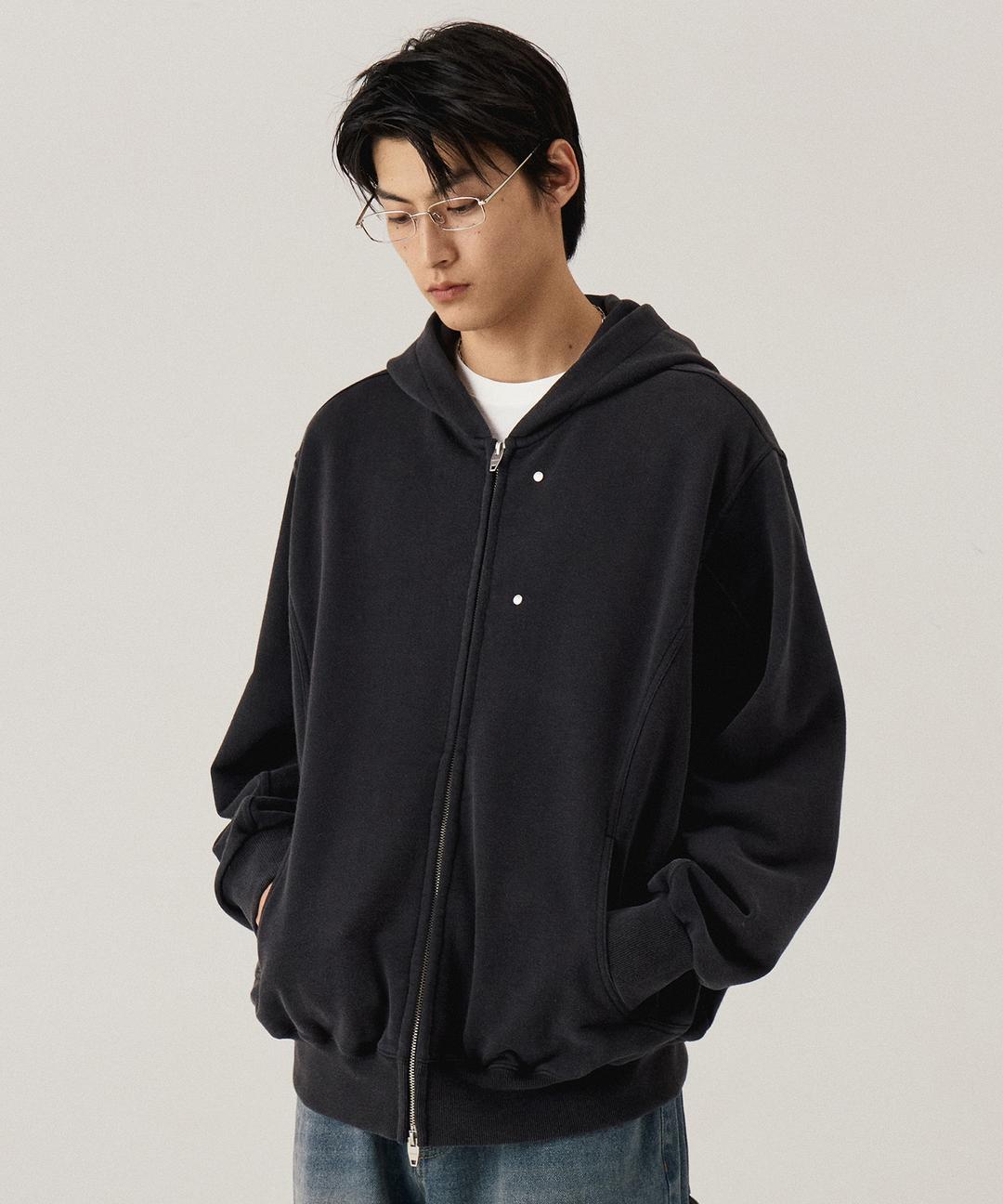 피그먼트 커브드 후드집업_차콜