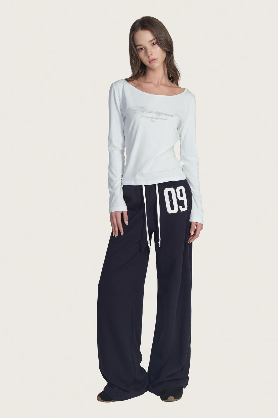 09 Numbering straight pants, Navy