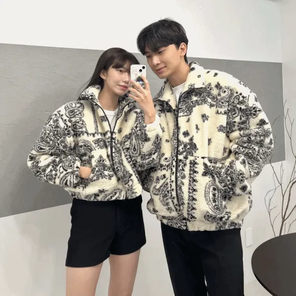 커플시밀러룩 겨울 페이즐리 양털 패딩 점퍼