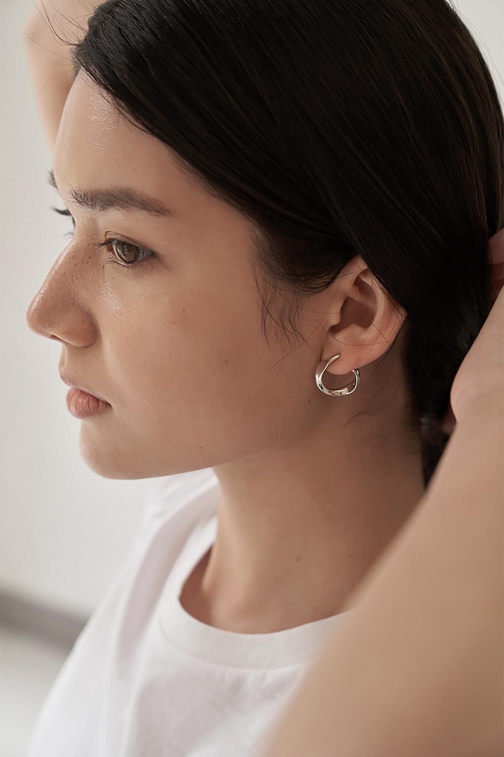 Moebius Earring