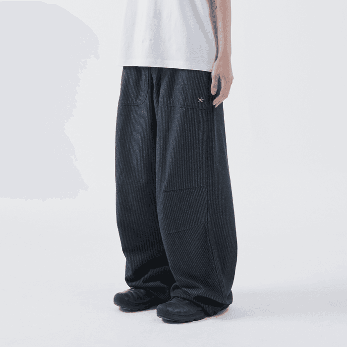 TCM starfish pin stripe pants (black)