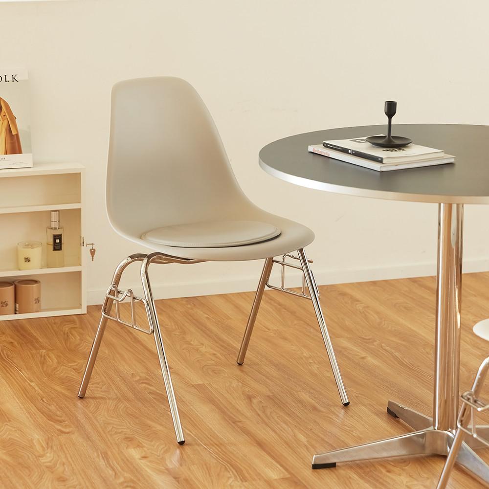 바이더하임 스텍체어 식탁 인테리어 카페 테이블 의자