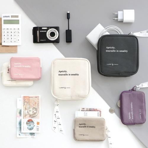 코트니 케이블파우치