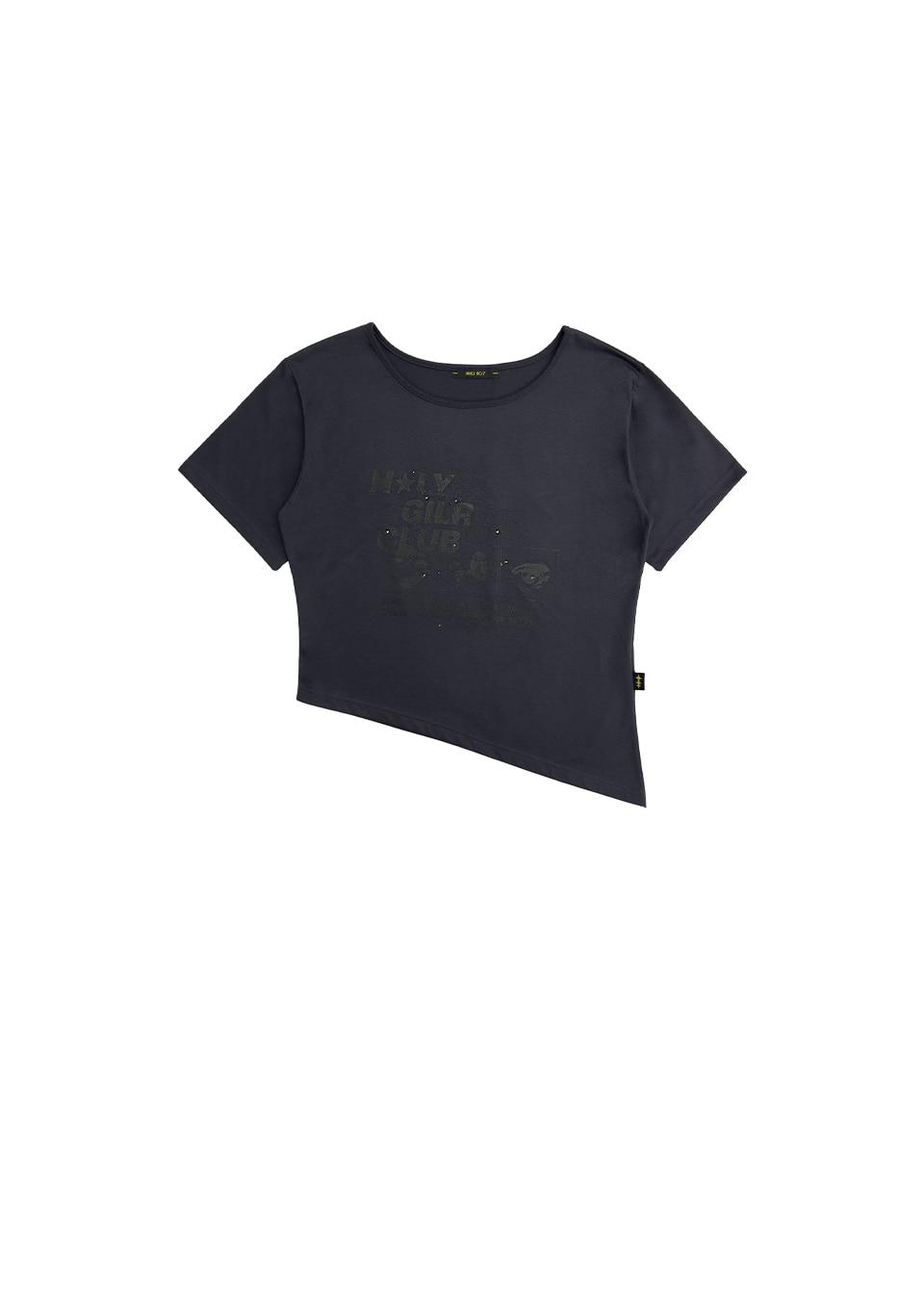 오프숄더 홀리 걸 클럽 그래픽 반팔 티셔츠_차콜OFF-SHOULDER HOLY GIRL CLUB GRAPHICS  SHORT-SLEEVED T-SHIRT_CHARCOAL