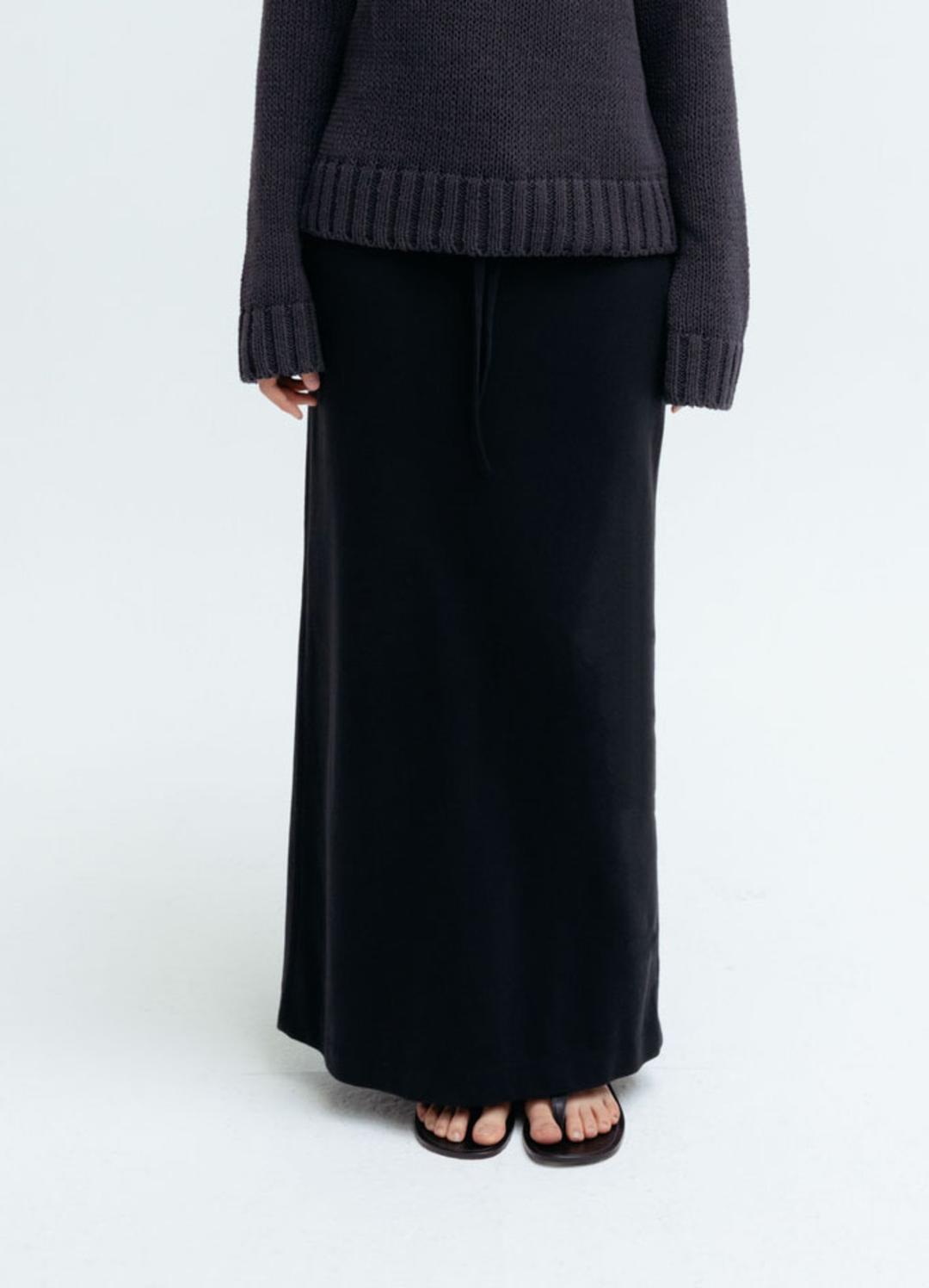 Drawstring Maxi Skirt / Black