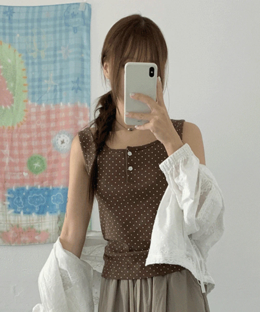 폴카 도트 버튼나시