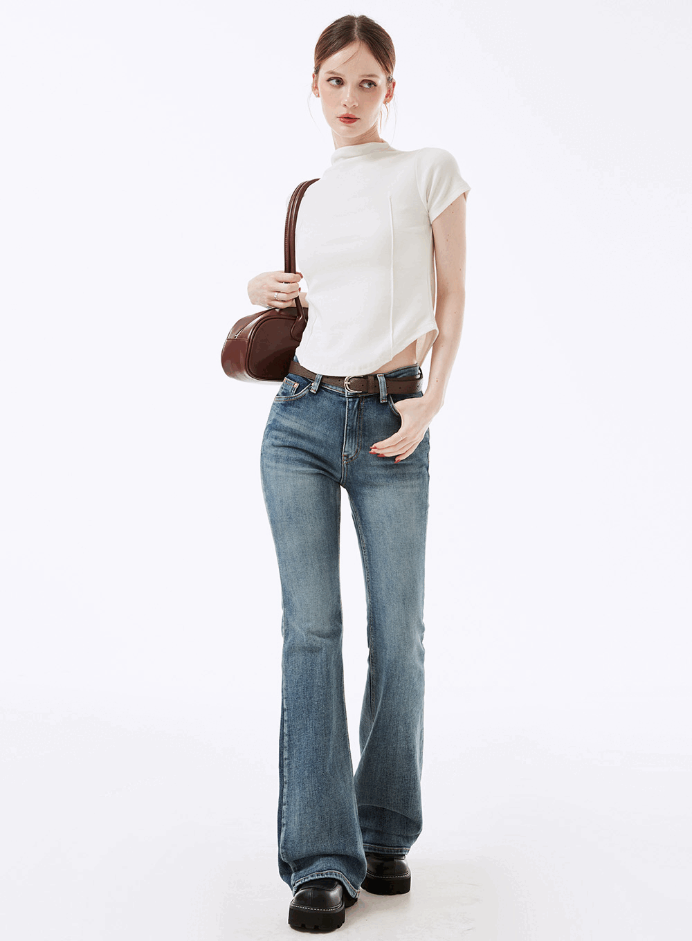 뱅소우 워싱 부츠컷 데님팬츠