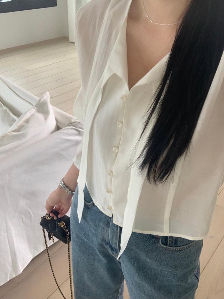 글로우 타이 블라우스