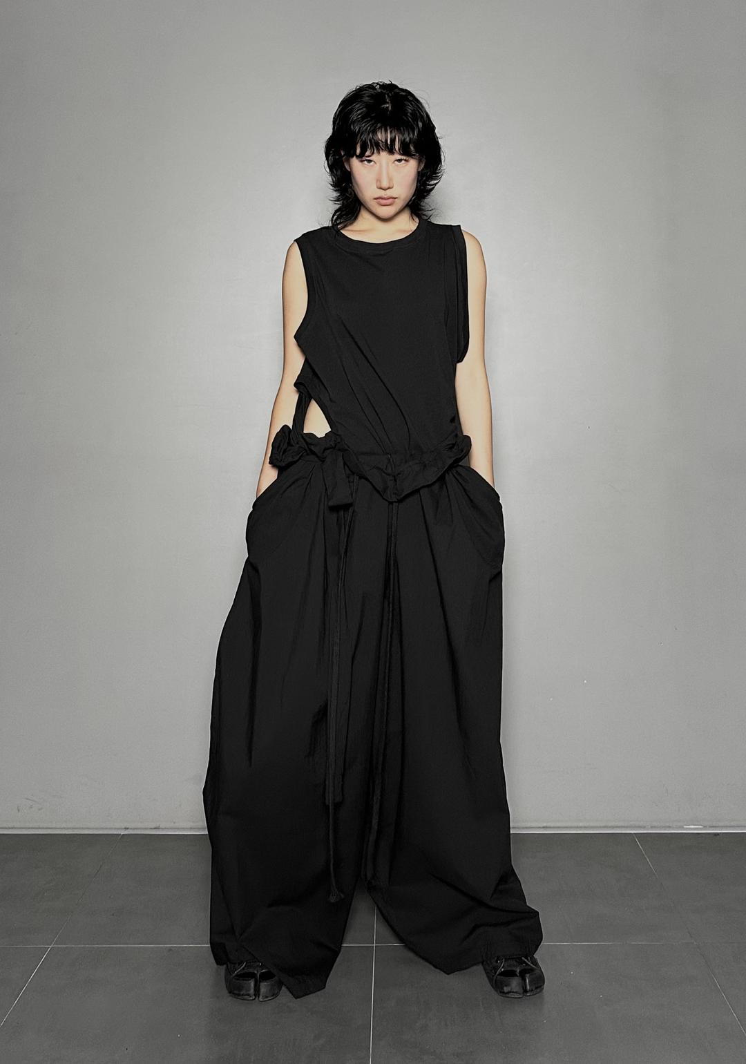 SS25 AMU Unisex. Light & Airy Oversized Trousers #BLACK [자사몰 혜택 10%]