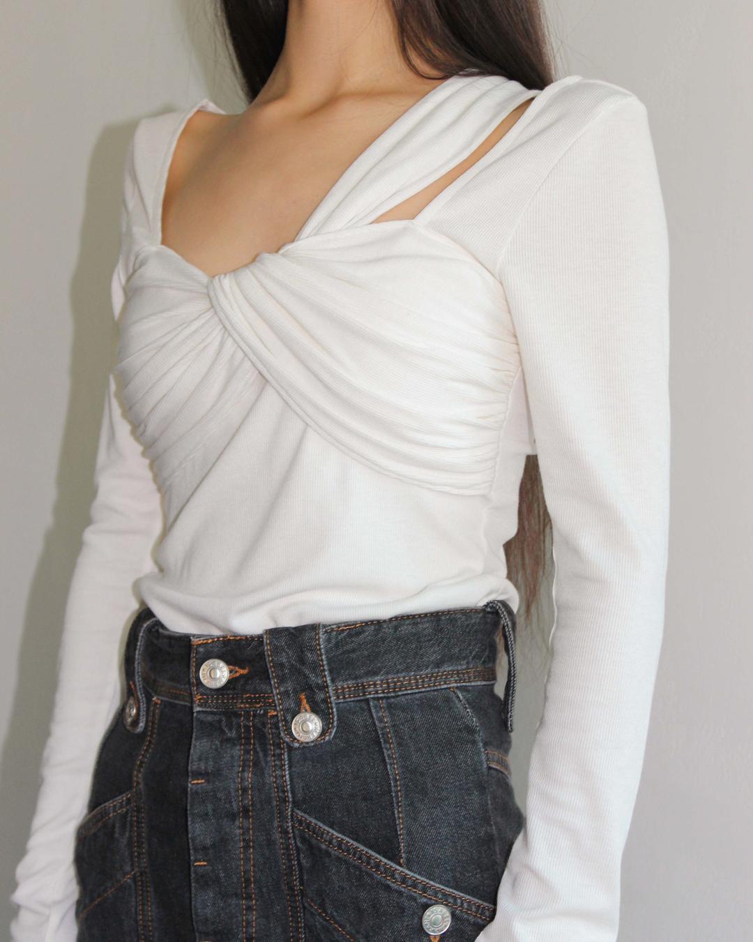 [재입고] Long sleeve twist top / Ivory