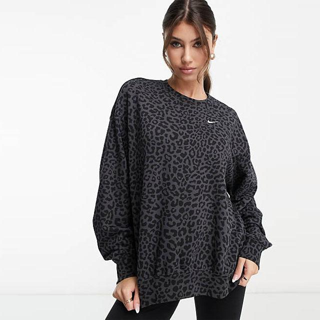 나이키 스우시 레오파드 드라이핏 크루넥 스웨트셔츠 긴팔 티셔츠