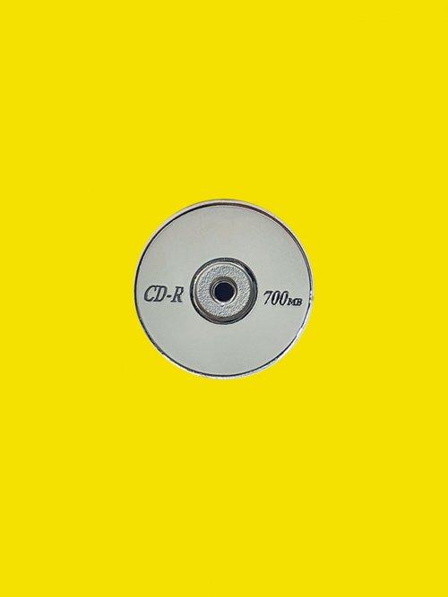 Spinning_CD 핀 뱃지