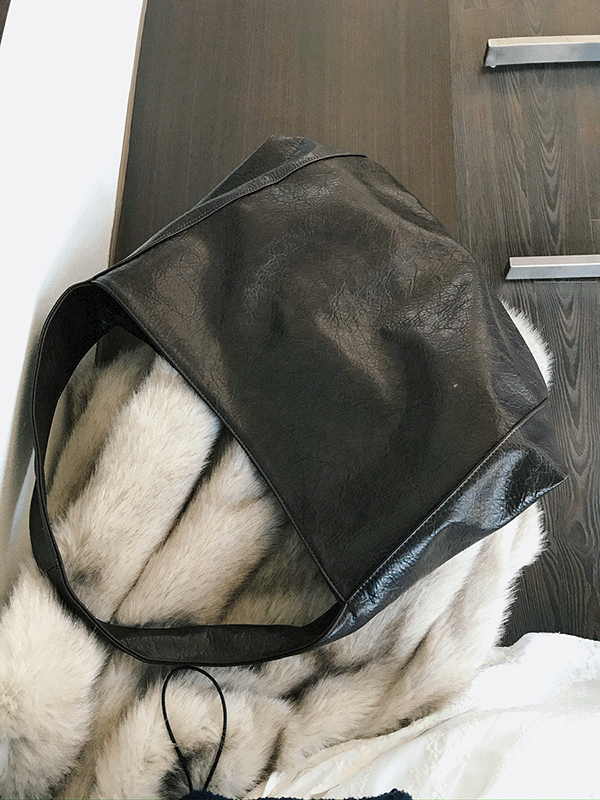 블렘토 Fake Leather Shoulder Bag
