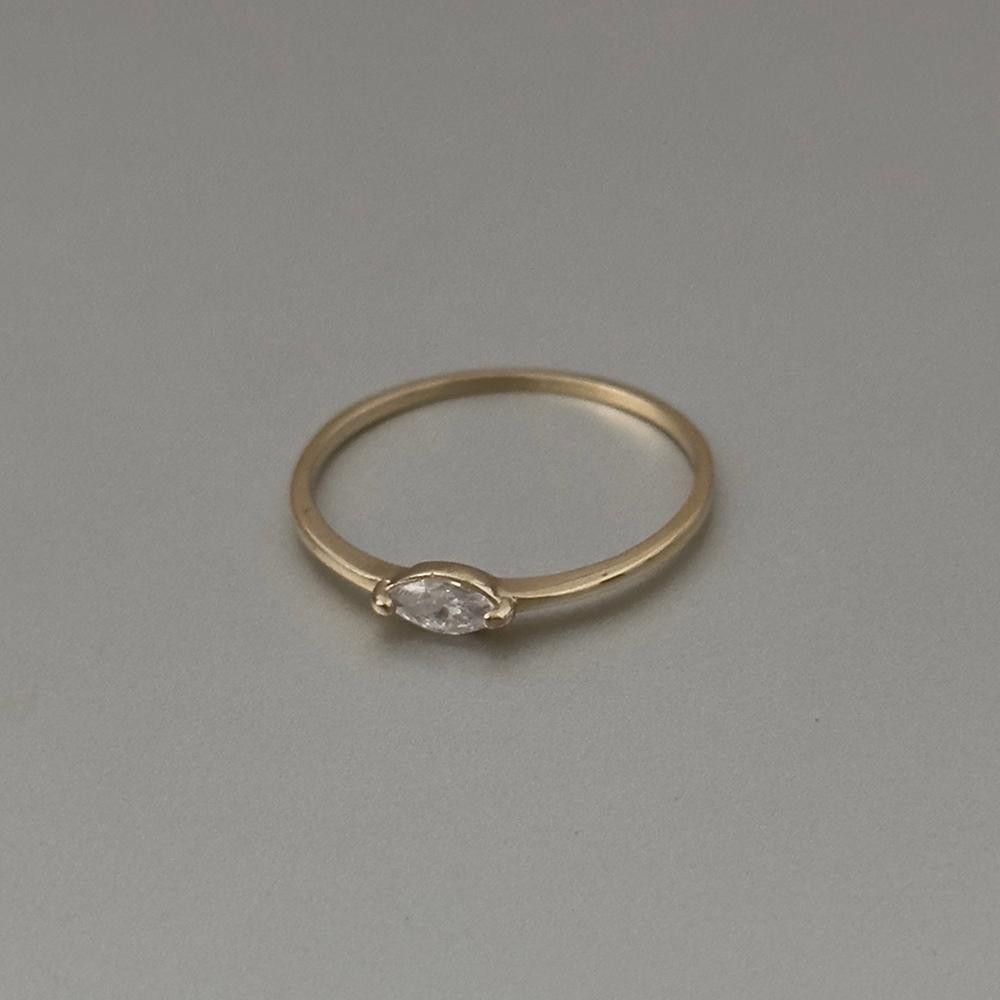 14k Navette ring