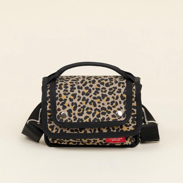 [예약 주문 10/10 발송 예정] 캐시 미니 크로스백 (2color)