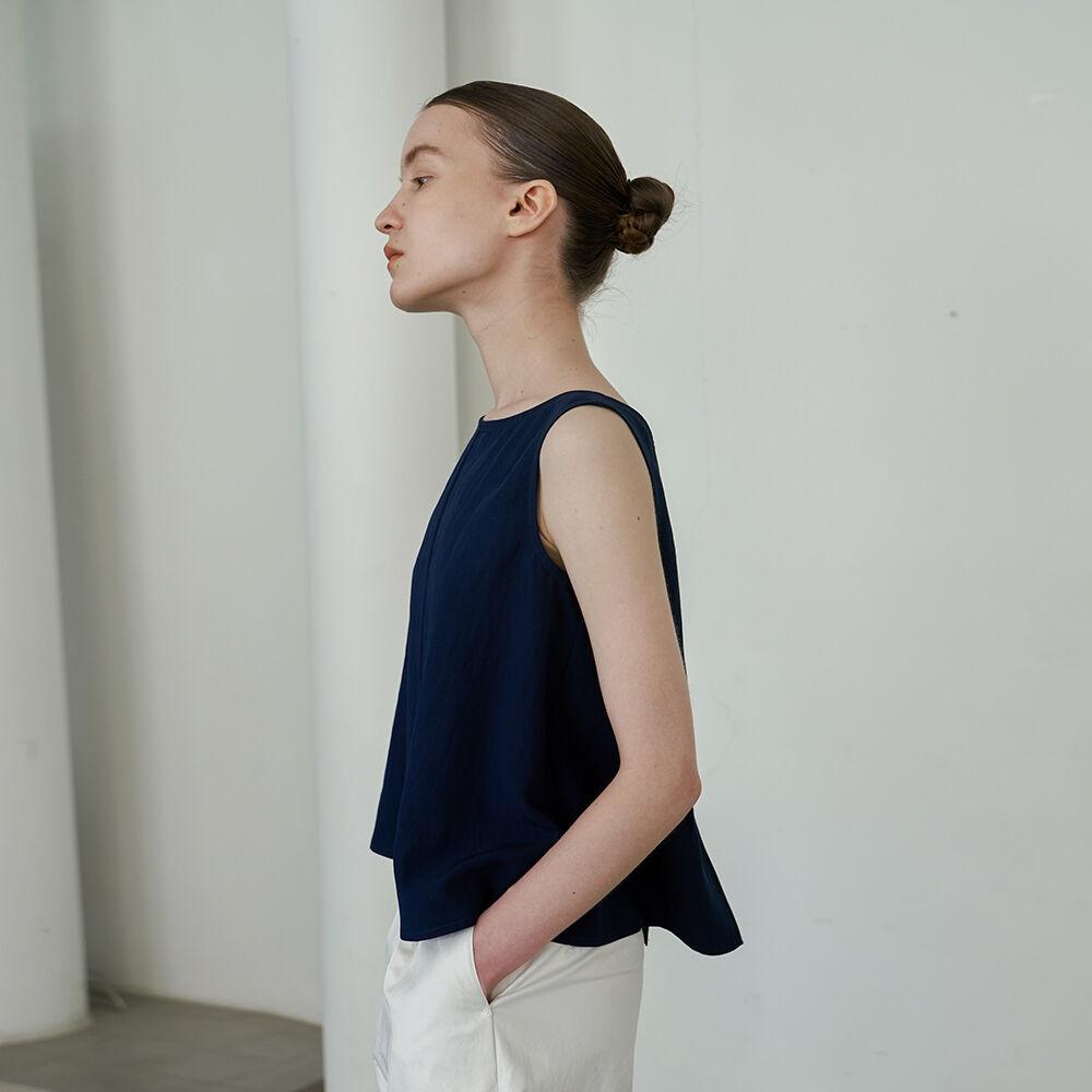 Back slit sleeveless_(navy)