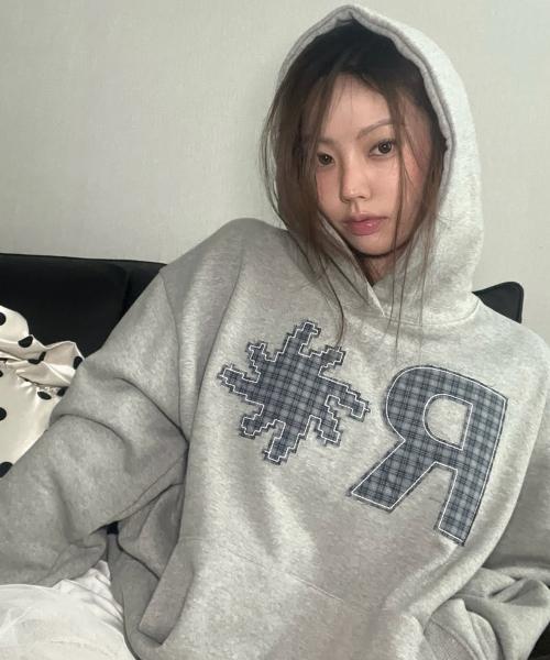 체크 패치 후드_그레이