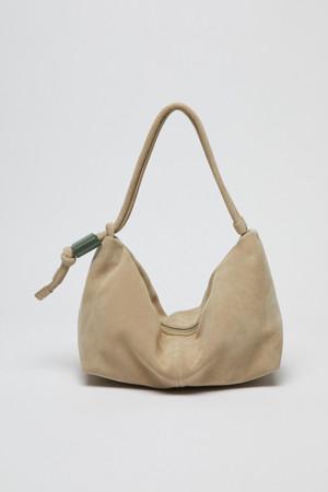 Ridge shoulder bag(Suede cream)