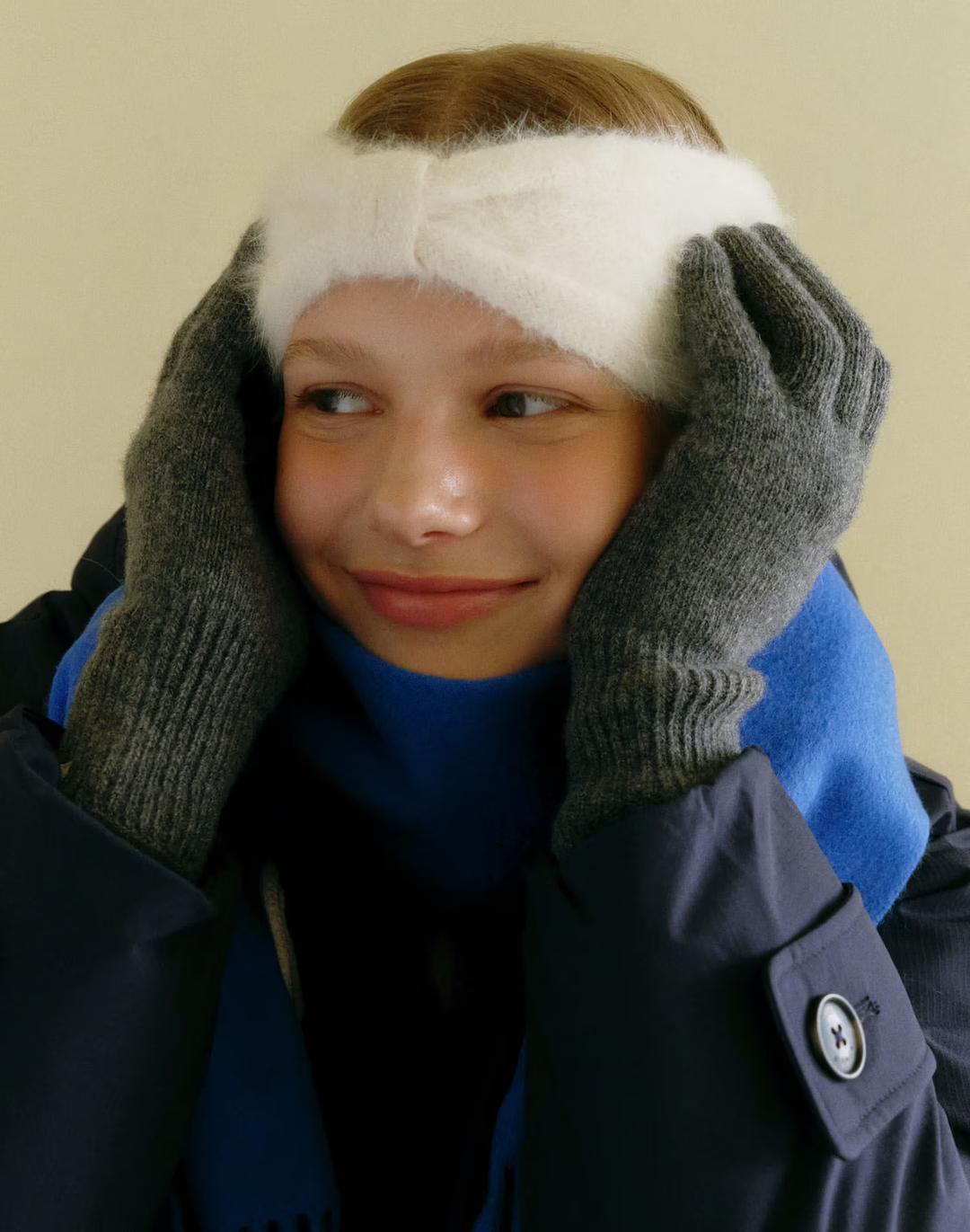 차콜그레이 울캐시미어 니트 핑거홀 숏장갑