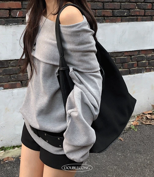 [고퀄리티🔥/문의폭주]트론 투웨이 후드 오프숄더 맨투맨(2colors)