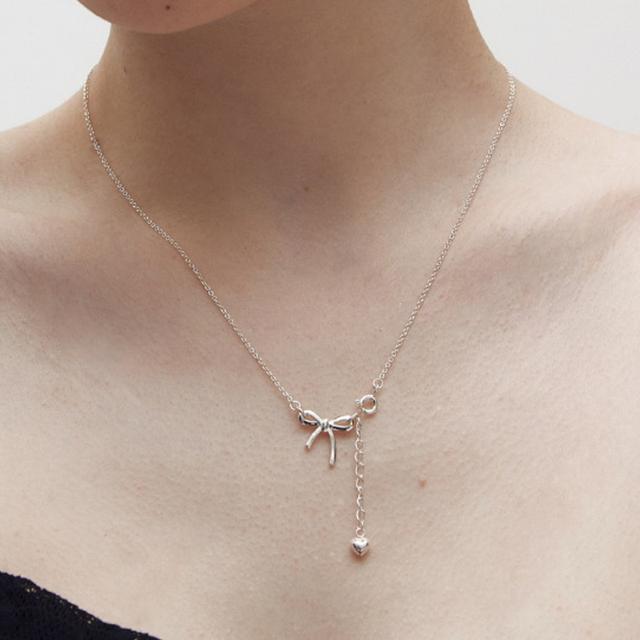 Ribbon heart drop necklace (2 colors)