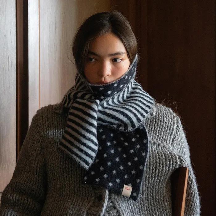 DOT STRIPE KNIT MUFFLER_NAVY