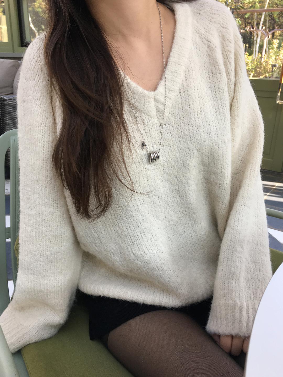 fluffy v knit *7일소요