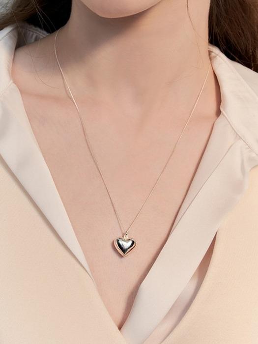 POUNDING VOLUME HEART NECKLACE