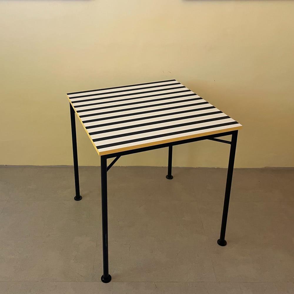 텐더 스트라이프 테이블 인테리어 카페 거실 커피 사각형 티 엔틱 디자인 감성