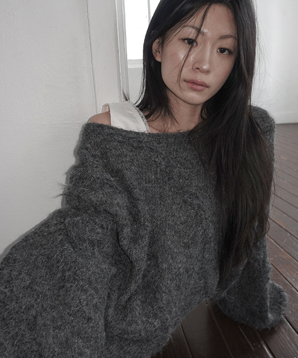 모렌트 라나 원숄더 오버핏 니트