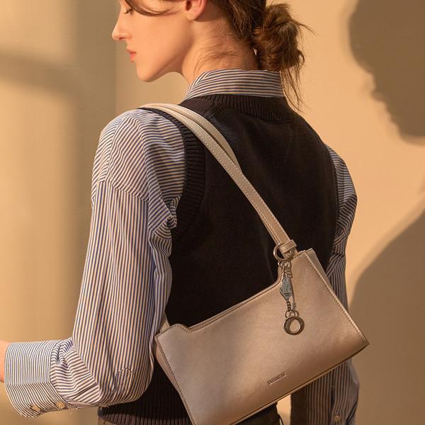 [6월 27일 예약 발송] Essencé Sac (Pearl)