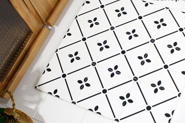 플로렌 몬테라 조립식 데크타일 (블랙/핑크)