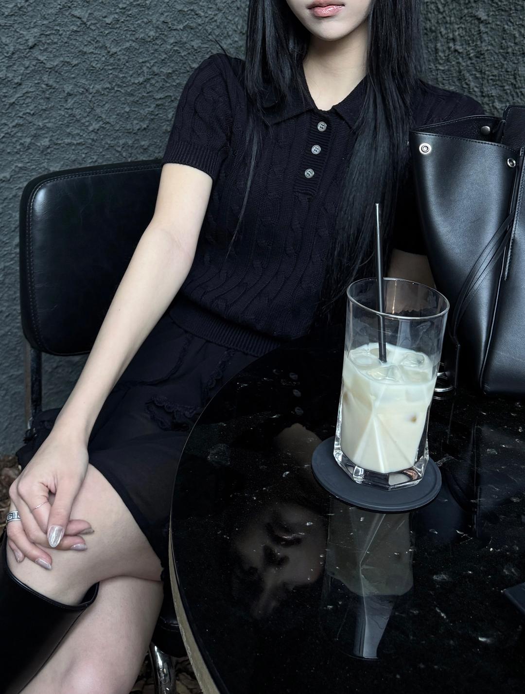 Cable Collar Knit