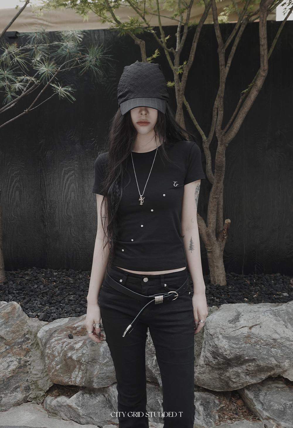 [MADE] city grid studded T
