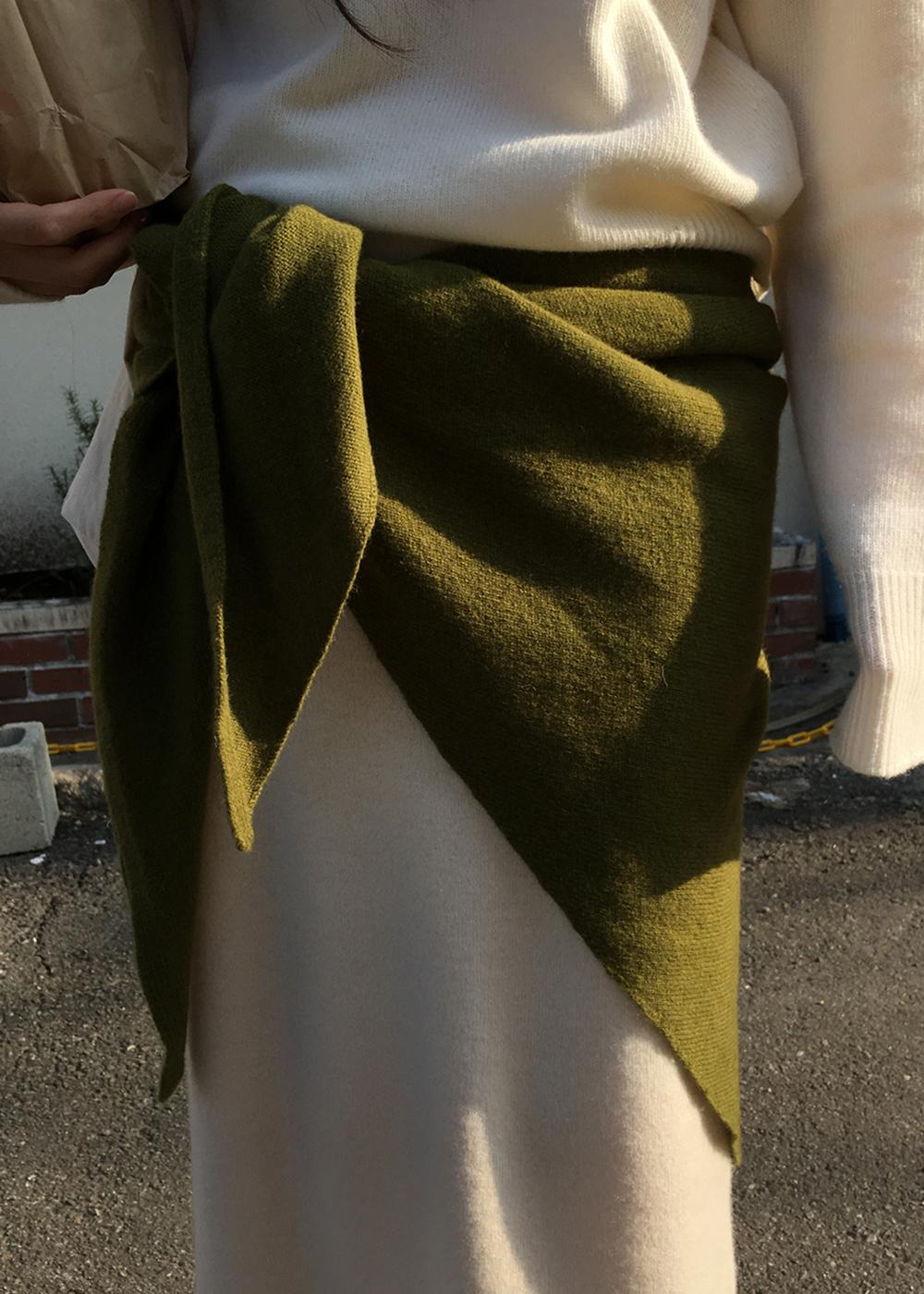 trian muffler / khaki