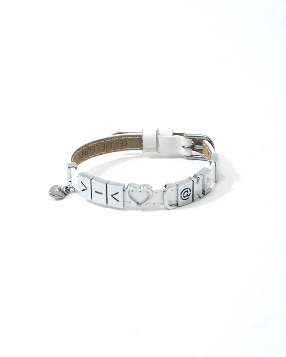 PIECE ♡F C@KE* bracelet (white only) | 후루츠패밀리