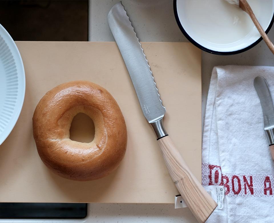 [살라디니] Saladini 스몰 브레드 나이프 (올리브 나무 핸들)