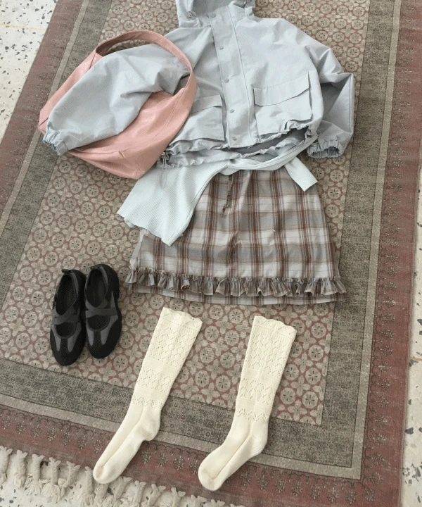 [봄신상🌷✨/개강룩!] 비엔나 허리밴딩 체크 밑단프릴 미디 스커트 2 color