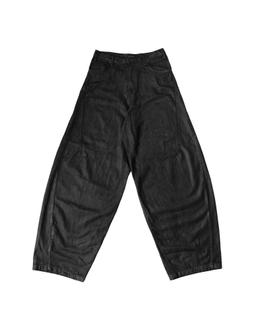 Big wide baggy pants coated black