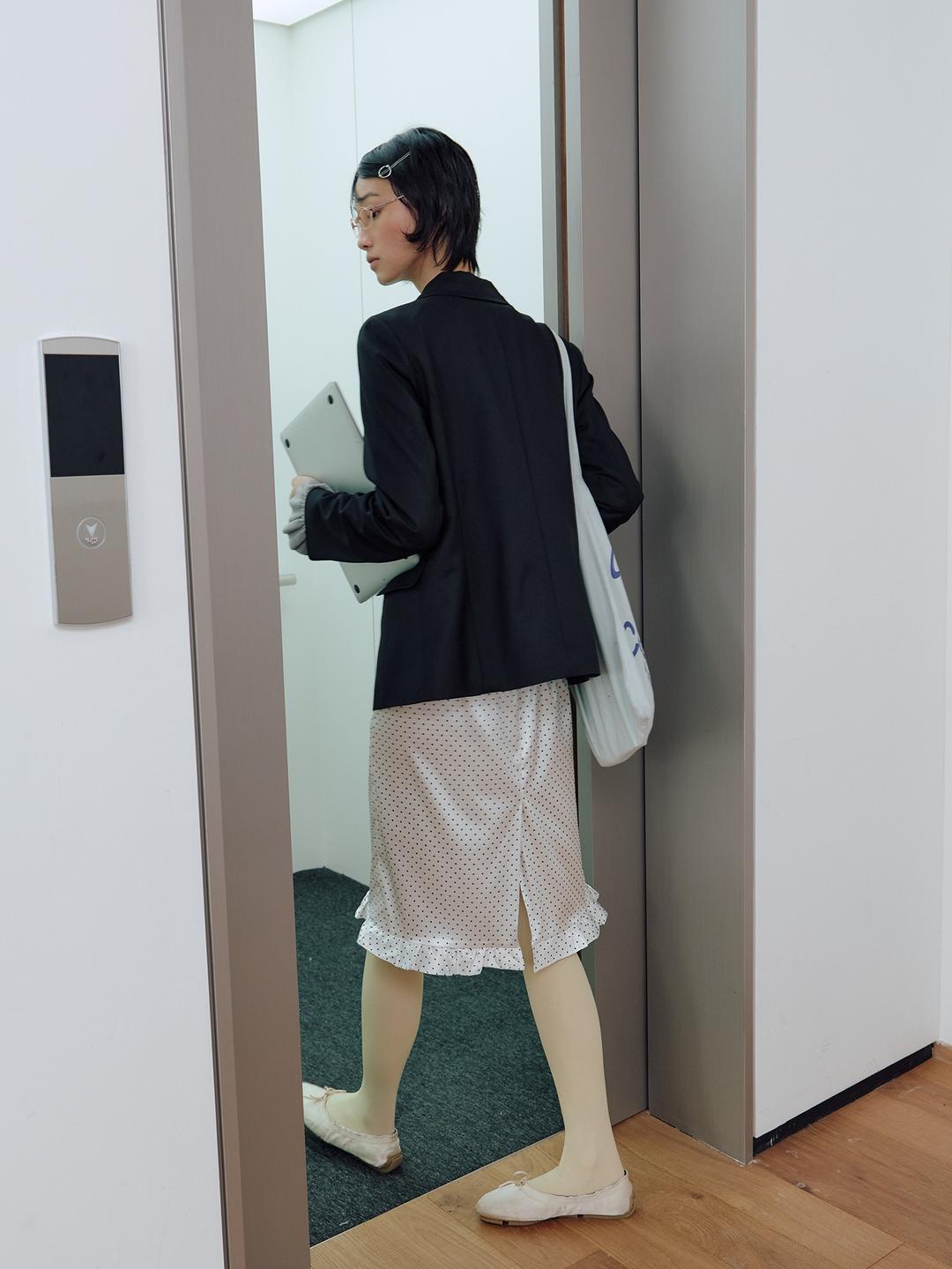 [03.10 순차출고] FRILL LAYERED MIDI SKIRT_WHITE