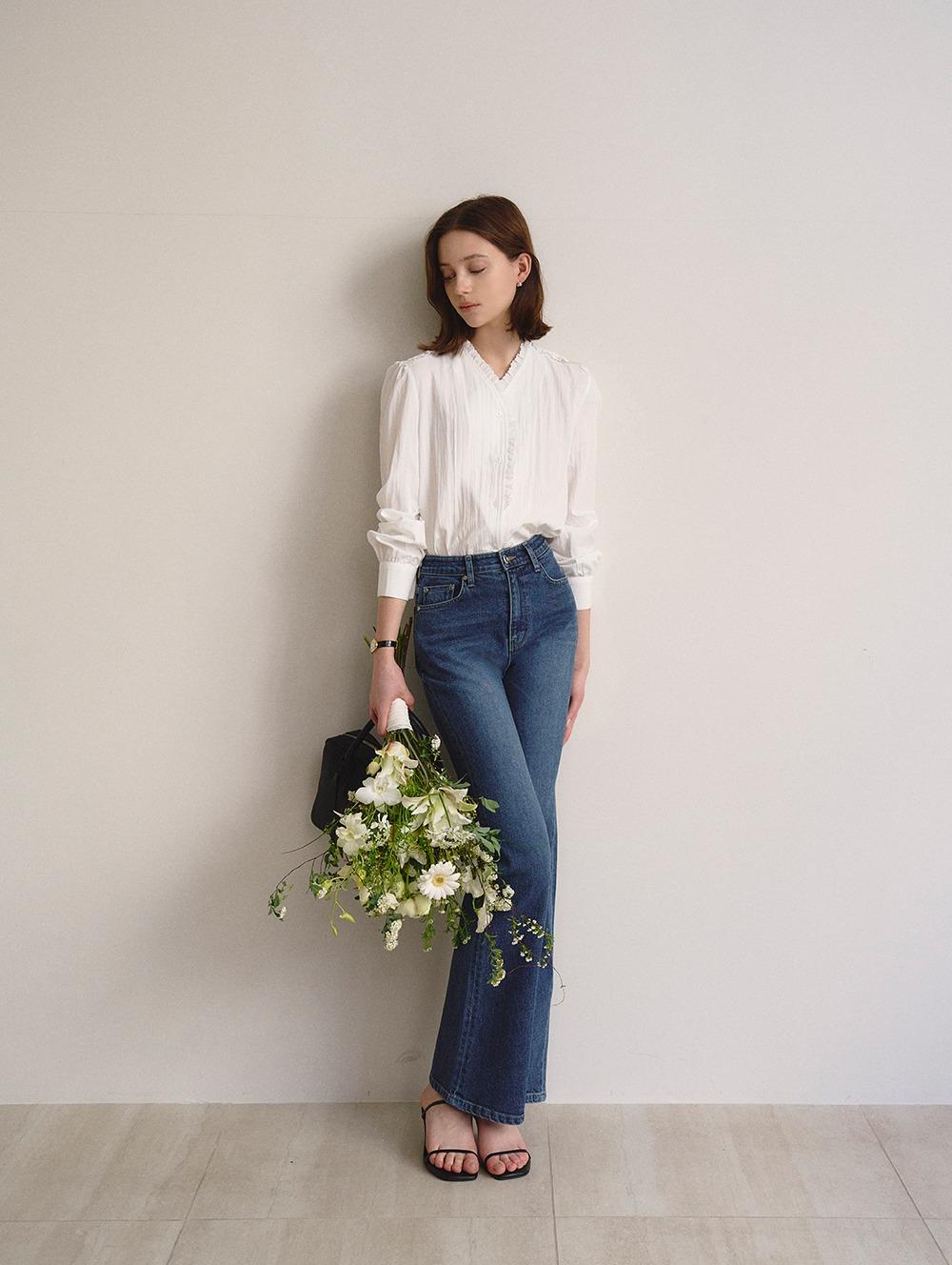 블루아워 부츠컷 데님 (모네 블루ver)