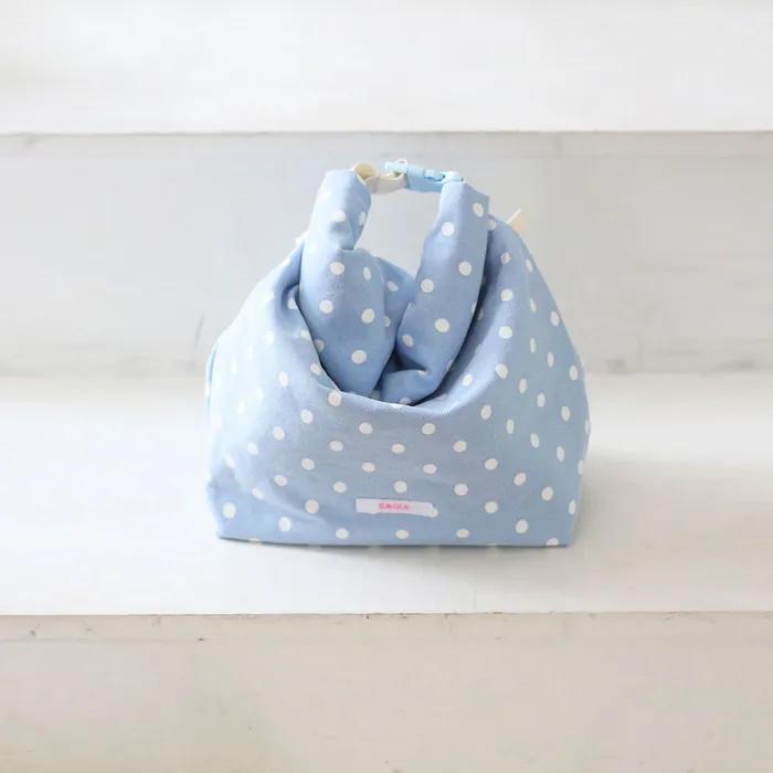 cozy lunch bag - blue dot