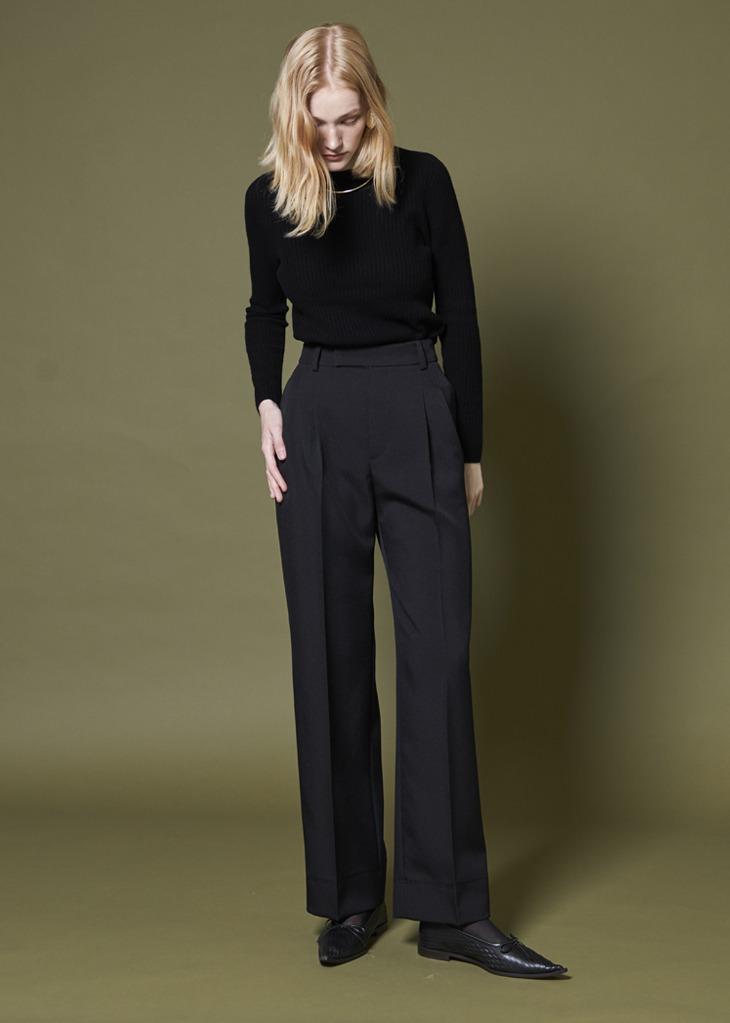 STRAIGHT TUCK SLACKS_BLACK