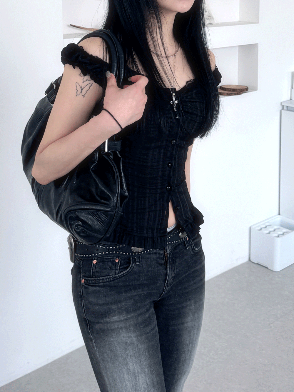 camila frilled lace blouse (2 color) | 카밀라 프릴 레이스 블라우스