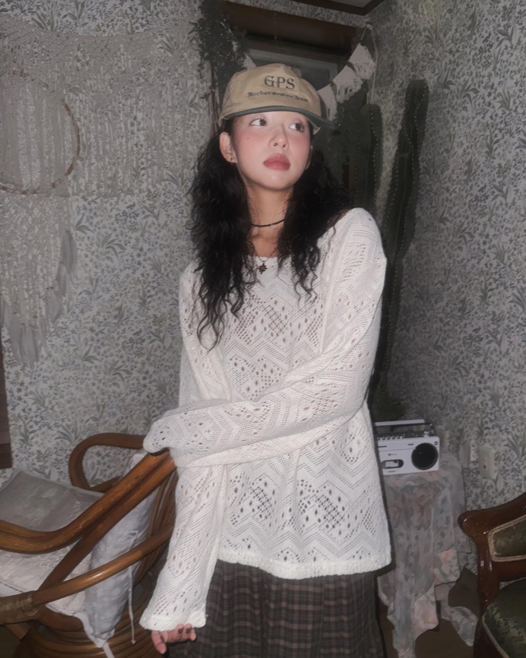 도우치도우치 (2color) 보헤미안 스카시 니트