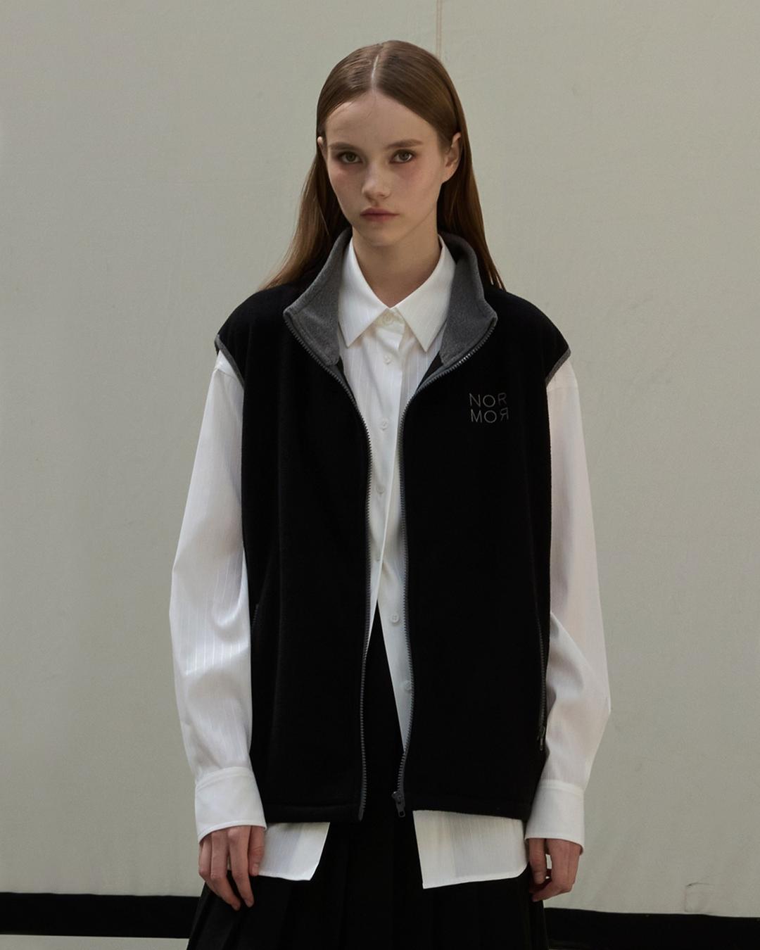 [노머] Fleece zip up vest Black