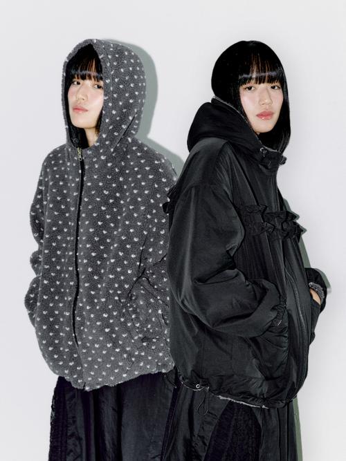 REVERSIBLE FRILL HOODED JACKET, BLACK/DOT