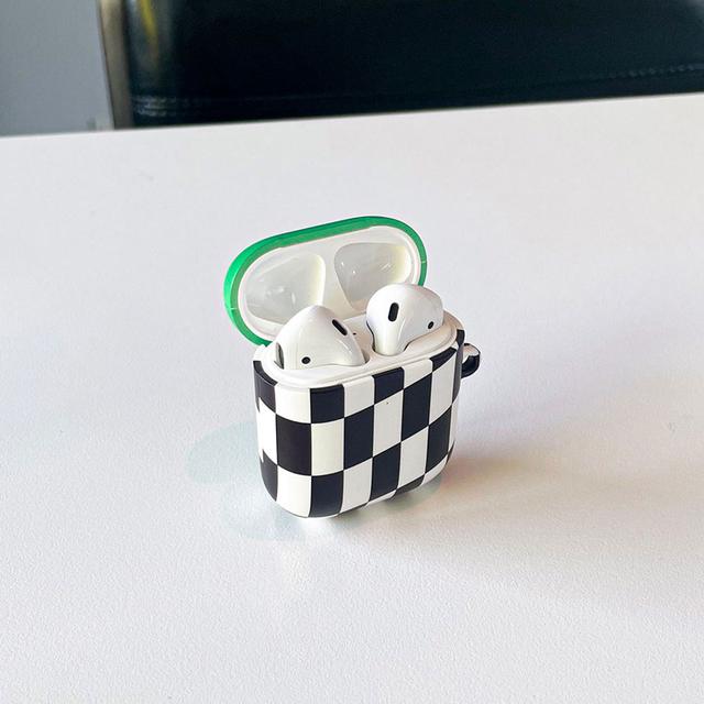[case] checkered airpods case