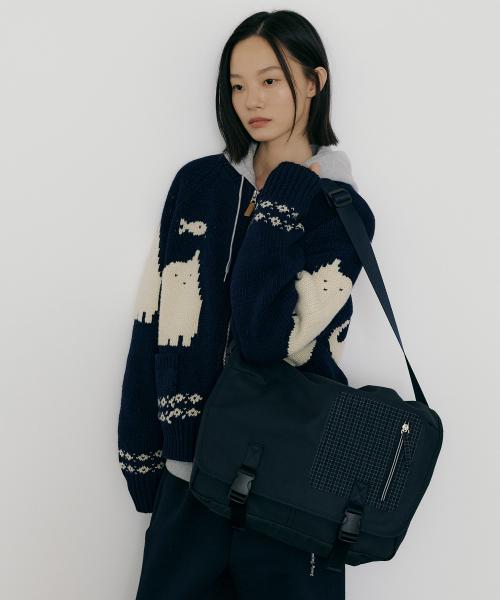 CP4. CHECK POCKET BUCKLE FLAP BAG NAVY